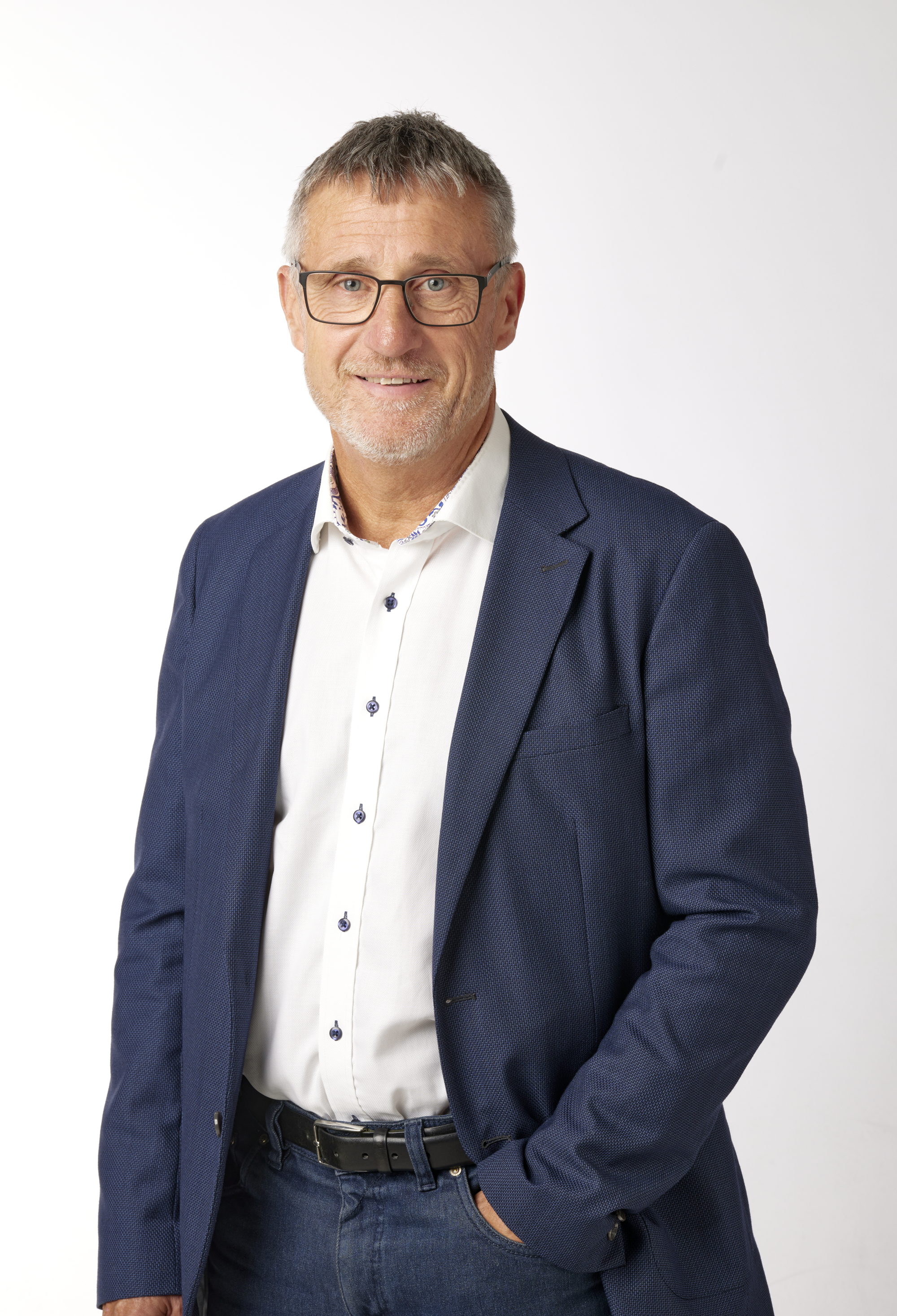 Lars B. Torstensen