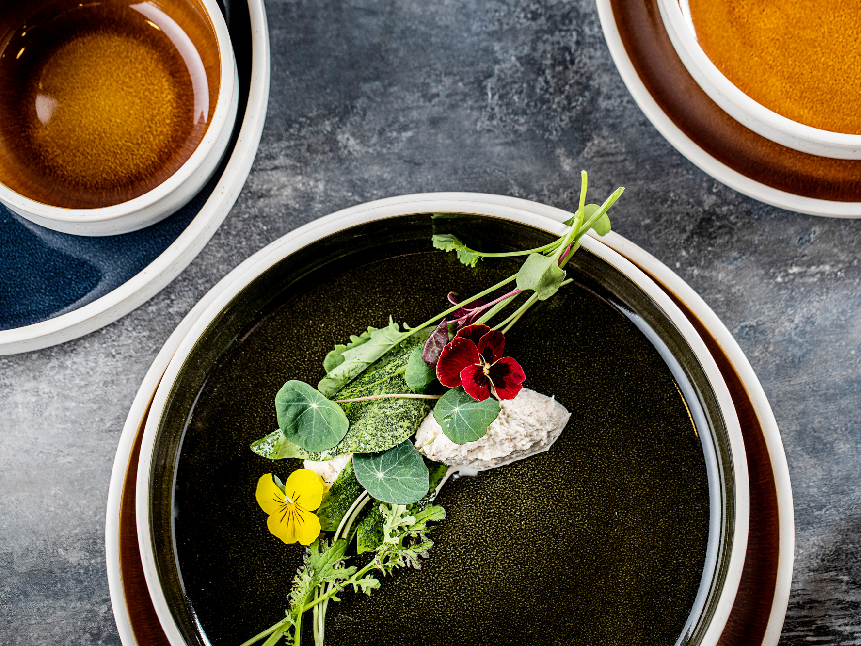 Decade tallerkener og skåle