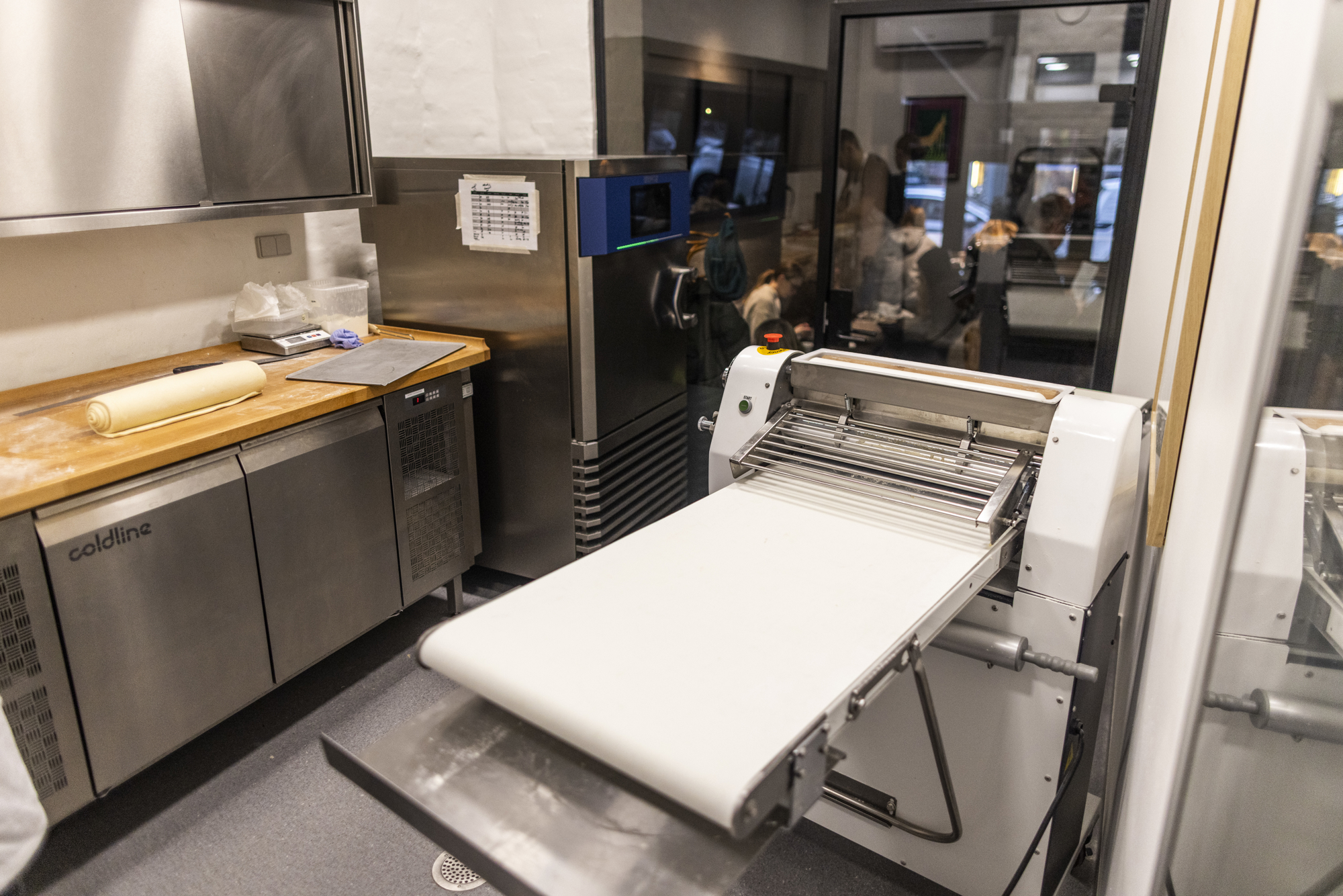 62204502 3 Kong Hans Bakery